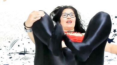 Sweetdelia records herself getting her ass spanked & fucked in public - A must-see!