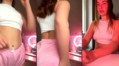 Petite-white cam girl takes deepthroat anal with dildo & vibrator