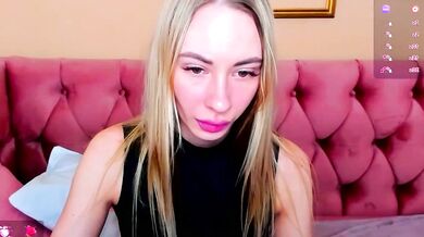Diana_Garrett's Roleplay: Young blonde humiliates herself with dildo & vibrator