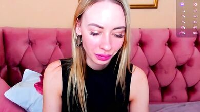 Diana_Garrett's Roleplay: Young blonde humiliates herself with dildo & vibrator