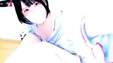 Watch as this horny student strips down and flaunts her big Asian booty in HD