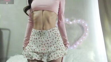 Oriella - Porn Video [Bongacams]: compact stream video, lovely booty, webcamsex