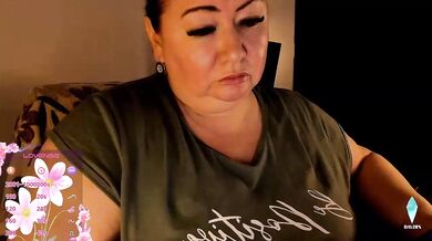 Alinahott1 - Porn Video [Bongacams]: stunning décolletage, wild abandon, naked porn slut