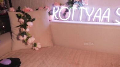 Kottyaaaa - Porn Video [Bongacams]: live show, voluptuous bosom, live intimate moment