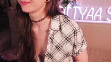 Kottyaaaa - Porn Video [Bongacams]: live show, voluptuous bosom, live intimate moment
