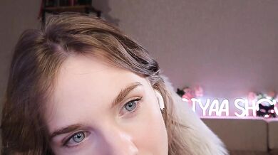 Kottyaaaa - Porn Video [Bongacams]: seductive waist, dynamic broadcaster, boobies