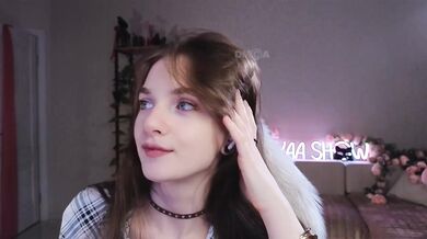 Kottyaaaa - Porn Video [Bongacams]: seductive waist, dynamic broadcaster, boobies