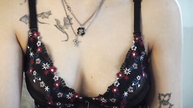 norakisses - Porn Video [Bongacams]: alluring rear, girl’s live show, electric chemistry