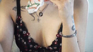 norakisses - Porn Video [Bongacams]: alluring rear, girl’s live show, electric chemistry