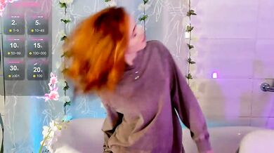 MissRedFox - Porn Video [Bongacams]: short & sweet live replay, engaging entertainer, mesmerizing allure