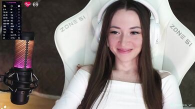 lollipop-o - Porn Video [Bongacams]: captivating hips, enchanting physique, smoldering desire