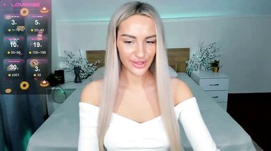 LeilaFlower - Porn Video [Bongacams]: enchanting porn slut, sexy tension on video, captivating rear