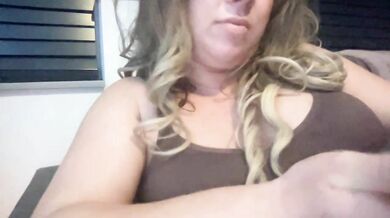 Latifababe - Porn Video [Cam4]: stream snapshot, sexcam, huge dildo