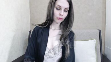 Nastya-29 - Porn Video [Bongacams]: sensual cleavage, shapely legs, ass