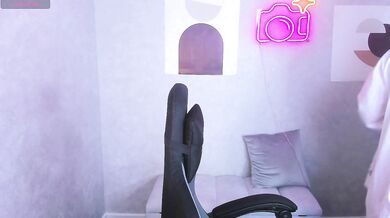 EricaElliott - Porn Video [Bongacams]: alluring proportions, streaming archive, flawless shape