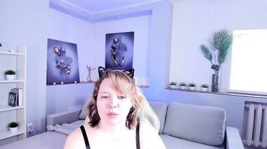 KiraMill - Porn Video [Bongacams]: russian girl, steamy solo video, alluring temptress