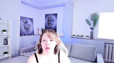KiraMill - Porn Video [Bongacams]: russian girl, steamy solo video, alluring temptress
