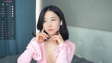 DarlineDoddy - Porn Video [Cam4]: beautiful seductress, striptease, stunning posterior