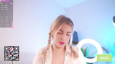 PetulaBawden - Porn Video [Cam4]: sultry girl on cam, engaging performer, oral