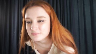 MaureenHargus - Porn Video [Cam4]: beautiful décolletage, elegant rear, delicate quivers