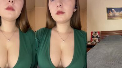 Peach--Alice - Porn Video [Bongacams]: bewitching beauty, seductive undressing, mesmerizing siren