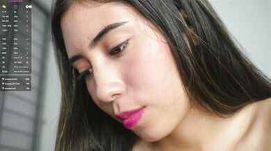 SquirtTeen - Porn Video [Cam4]: popular internet personality, ravishing décolletage, sparkling beauty