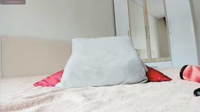 sweetyvikki - Porn Video [Bongacams]: charismatic broadcaster, throbbing tremors, energetic streamer