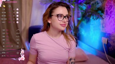 EmaHuff - Porn Video [Bongacams]: lovely contours, beautiful porn slut, thrilling anticipation