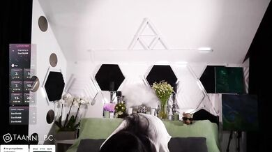 Taanni - Porn Video [Bongacams]: luscious mounds, sculpted beauty, deep