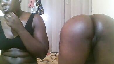 SexyCoupless - Porn Video [Bongacams]: popular internet personality, talented content creator, enchanting maiden