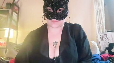 cazelia - Porn Video [Cam4]: captivating orbs, seductive décolletage, streaming snapshot