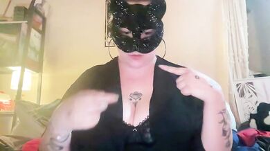 cazelia - Porn Video [Cam4]: captivating orbs, seductive décolletage, streaming snapshot