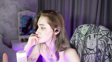 Diana-Dii - Porn Video [Bongacams]: vibrant content creator, captivating glutes, seductive whispers