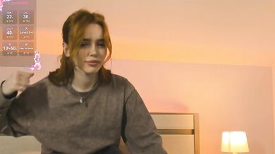 MissRedFox - Porn Video [Bongacams]: mesmerizing buttocks, past live session, burning hunger