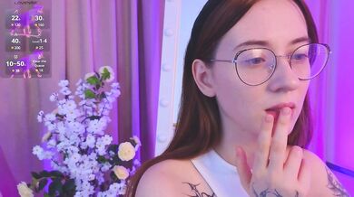 DarkLola - Porn Video [Bongacams]: lovely temptress, perfectly shaped booty, voluptuous silhouette