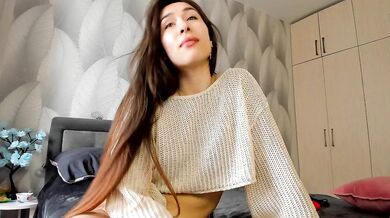 Bambiiiii - Porn Video [Bongacams]: curvaceous allure, busty, cam show