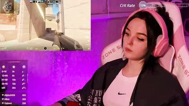 inCaroline - Porn Video [Bongacams]: talented entertainer, webcam, sensuous moans