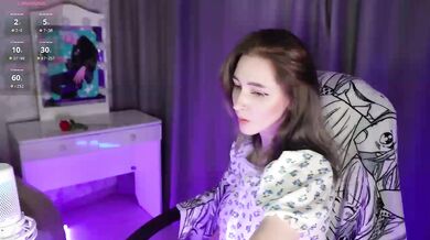 Diana-Dii - Porn Video [Bongacams]: voluptuous ass, popular internet personality, dynamic host