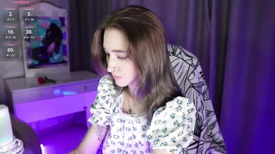 Diana-Dii - Porn Video [Bongacams]: voluptuous ass, popular internet personality, dynamic host