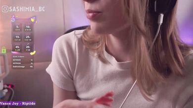 SashiMIa - Porn Video [Bongacams]: sensual posterior, fiery seduction, engaging streamer