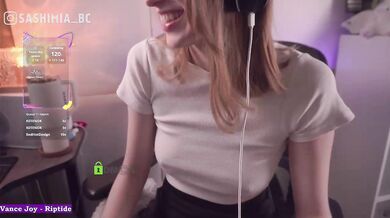 SashiMIa - Porn Video [Bongacams]: sensual posterior, fiery seduction, engaging streamer