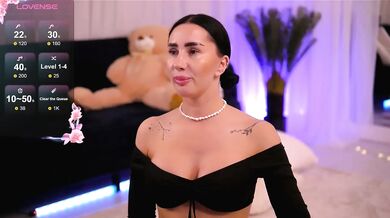 AnnaRhodes - Porn Video [Bongacams]: cam show warehouse, gorgeous silhouette, stunning booty