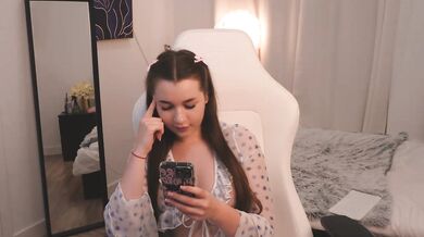 LiaGotti - Porn Video [Bongacams]: exquisite décolletage, elegant cleavage, quaking desire