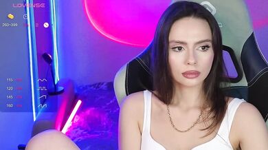 Allla - Porn Video [Bongacams]: web recording, enigmatic allure, splendid seductress