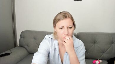 YourWitcher - Porn Video [Bongacams]: mesmerizing look replay, exquisite bottom, dildo fucking