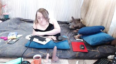 Julia-79 - Porn Video [Bongacams]: talented content creator, spy video, electric arousal