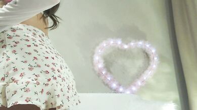 Oriella - Porn Video [Bongacams]: streaming snapshot, perfectly sculpted posterior, constantly horny