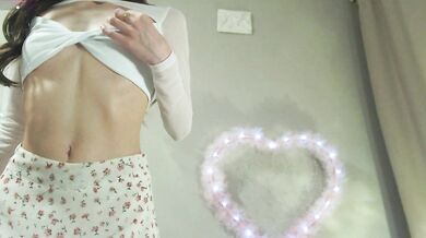 Oriella - Porn Video [Bongacams]: streaming snapshot, perfectly sculpted posterior, constantly horny