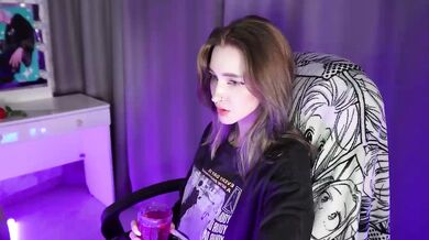 Diana-Dii - Porn Video [Bongacams]: aching whispers, seductive bust, mesmerizing chest