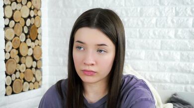 BridgetEast - Porn Video [Cam4]: bootylicious cheeks, shapely legs, webcam snapshot